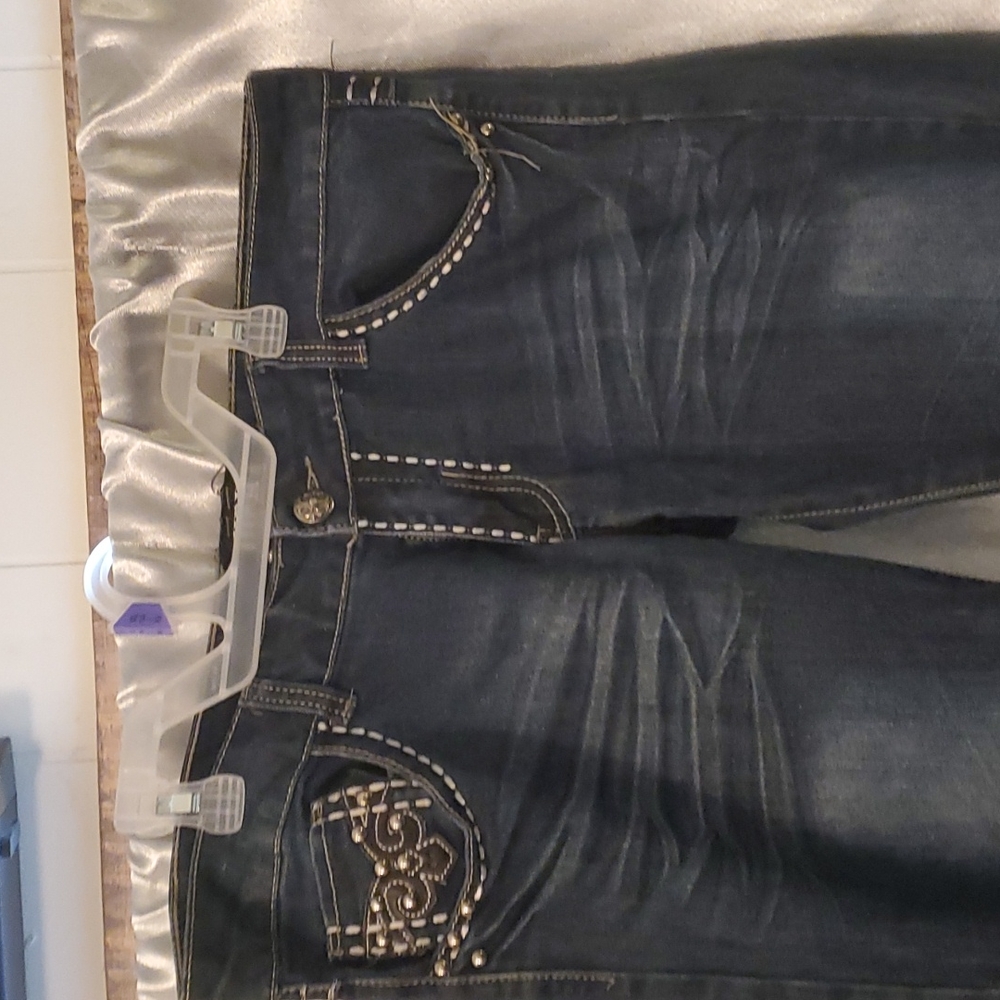 Jeans - Picture 2 of 4